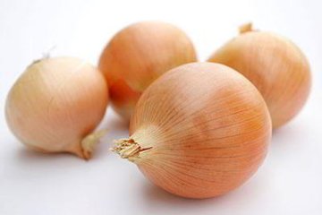 Cibulový čaj - účinky na kašel, odhlenění a průdušky