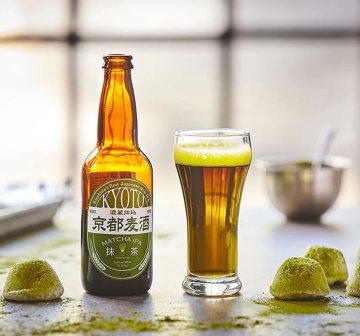 Brut IPA + matcha: fúze pivovarnictví a čajového prášku